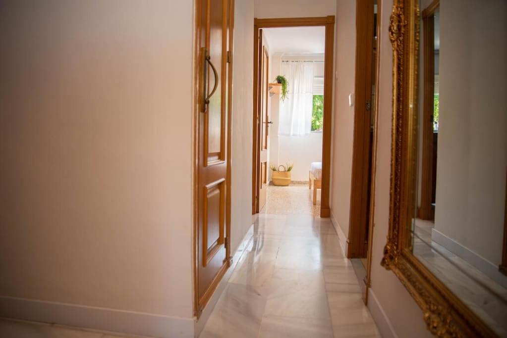 Piso Con Jardin Apartment Malaga Exterior photo