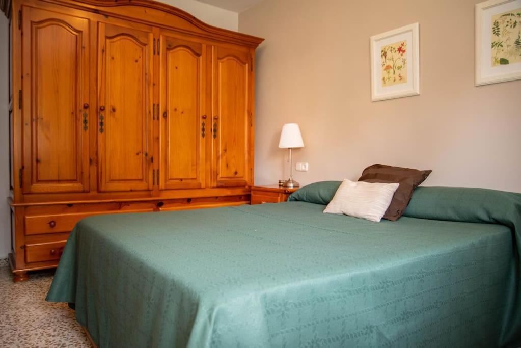 Piso Con Jardin Apartment Malaga Exterior photo